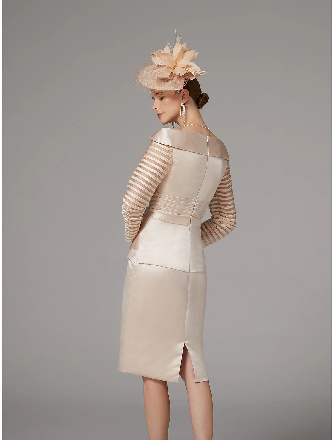 Buyishang Sheath Dress Suit Mother of the Bride Dress Elegant Vintage Plus Size Bateau Neck Knee Length Satin 3/4 Length Sleeve with Sash / Ribbon Crystals